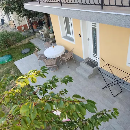 Apartment Rea *